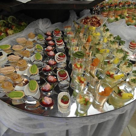 艾披尼酒店 维哥迪法萨 外观 照片